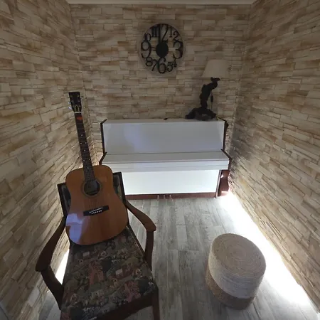 Villa Pour 15 Au Calme A Floirac