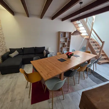 ヴィラ Maison Fraiche Du 18E Siecle - 15 Personnes Floirac (Charente-Maritime)